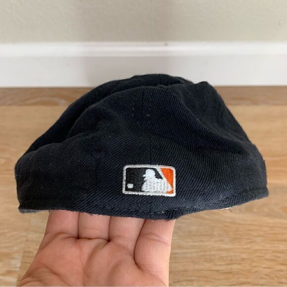 New Era Vintage Distressed 100% Wool San Francisco Giants Fitted Hat - Picture 8 of 11